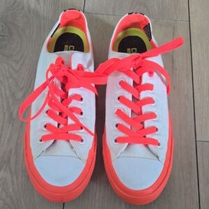 Converse Chuck Taylor II All Star  Lunarlon Ox White/Lava Men's 5.5 Women's 7.5